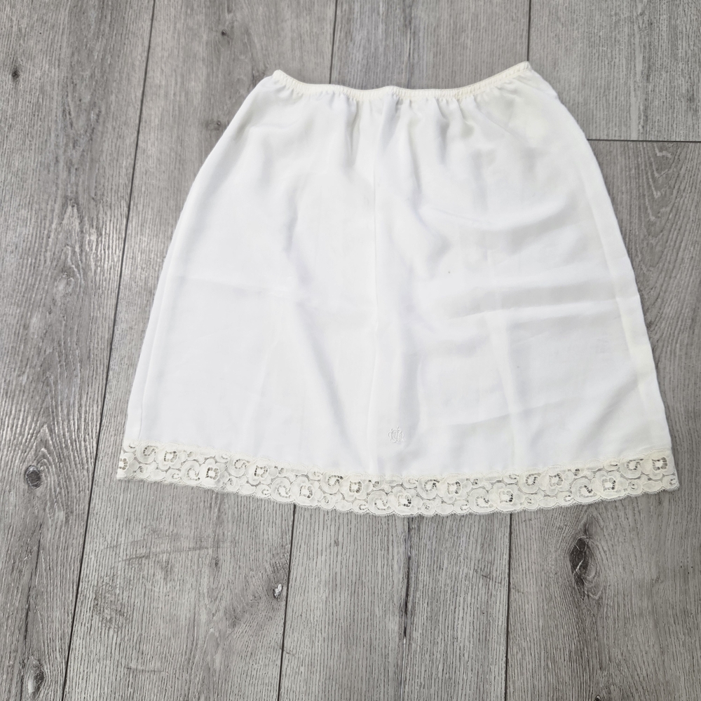 Dior White Lace Trim Intimate Skirt